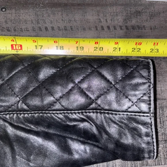 Caroline Moore black quilted leather jacket with gold-toned buttons SZ 10 - Picture 11 of 16